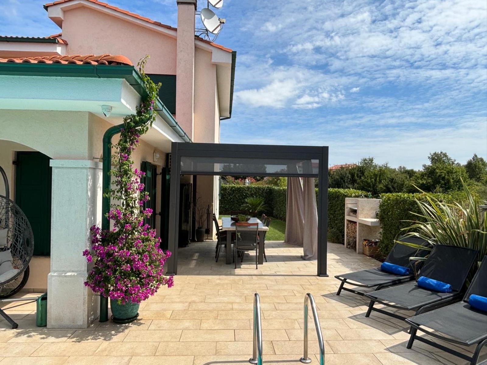 Villa Luciana Spa House, Buje Exteriér fotografie